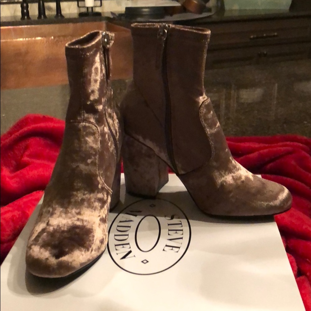 Steve Madden Booties